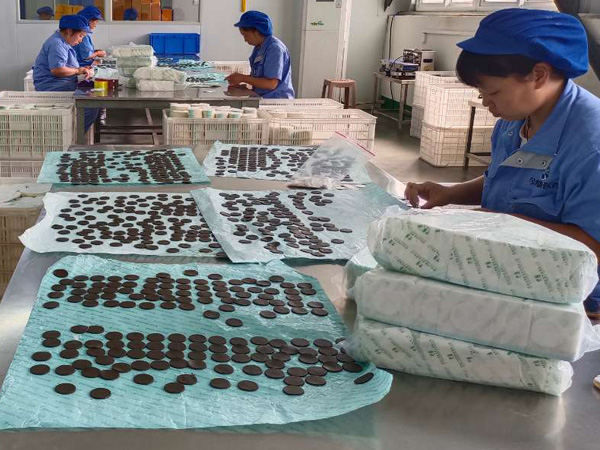 膏藥貼牌生產(chǎn)廠家那么多，怎么選廠家？正規(guī)膏藥廠家看這5點